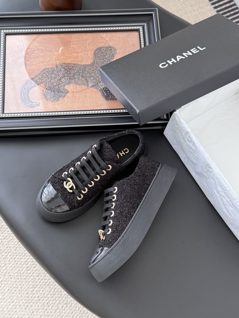 Ch**el sport shoes